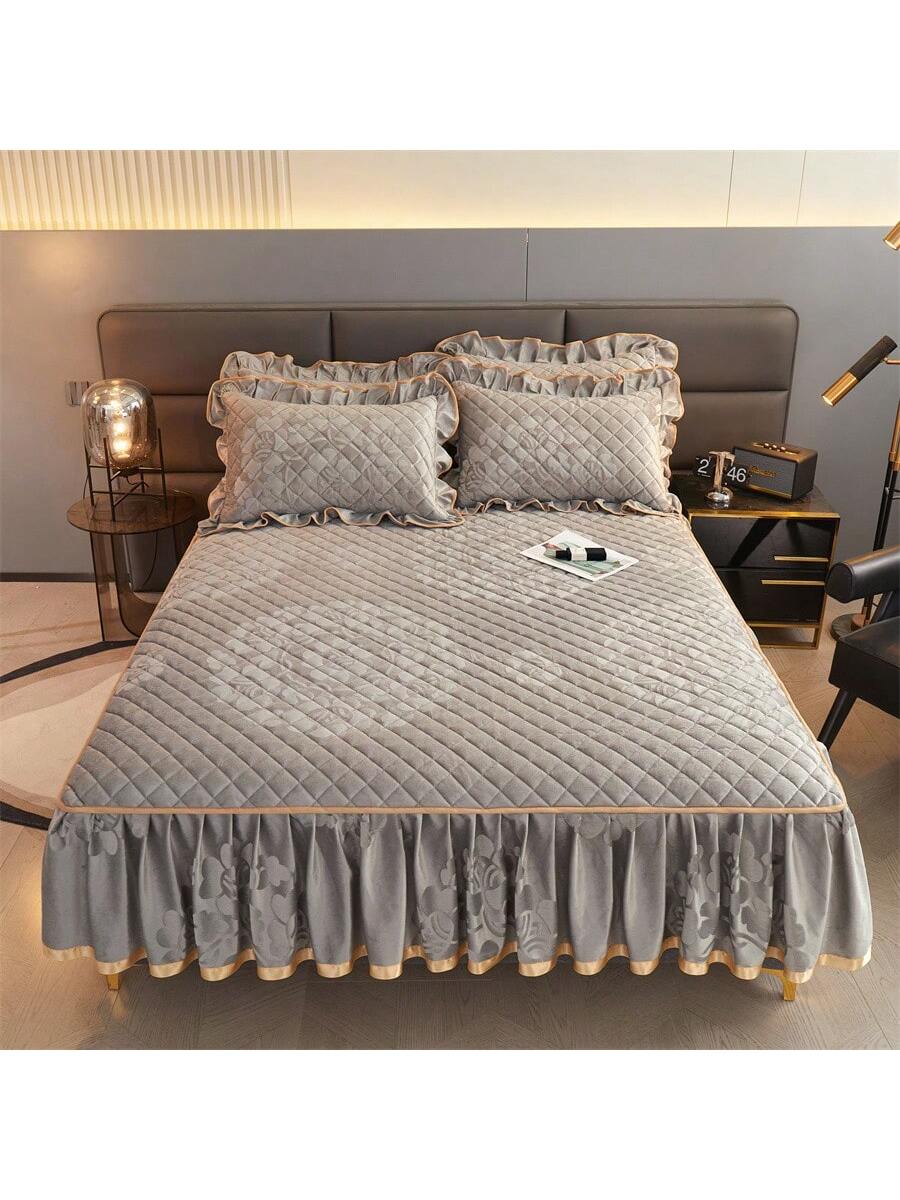 Velvet Bed Skirt Set – A Touch of Elegance and Comfort