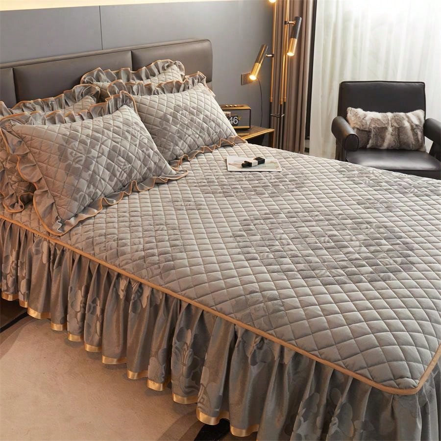 Velvet Bed Skirt Set – A Touch of Elegance and Comfort