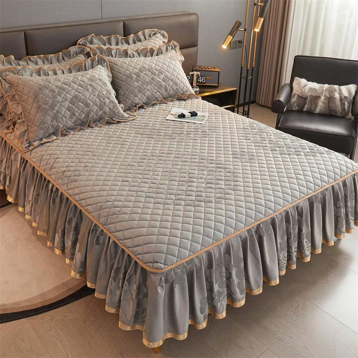 Velvet Bed Skirt Set – A Touch of Elegance and Comfort